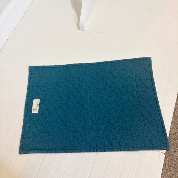 Vera Bradley Blue Paisley Placemat 1 Only Quilted Dining Room Table Setting - Picture 4 of 10